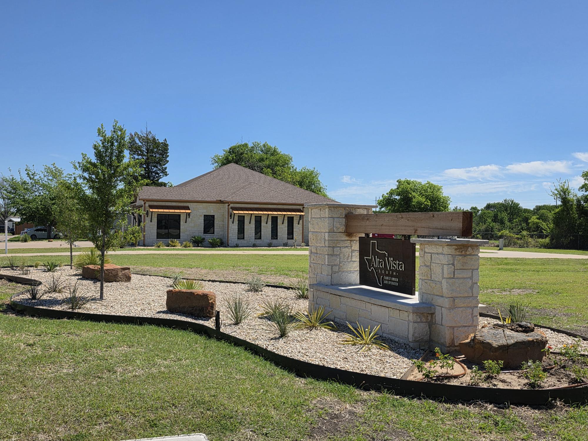 Why Choose Alta Vista South?